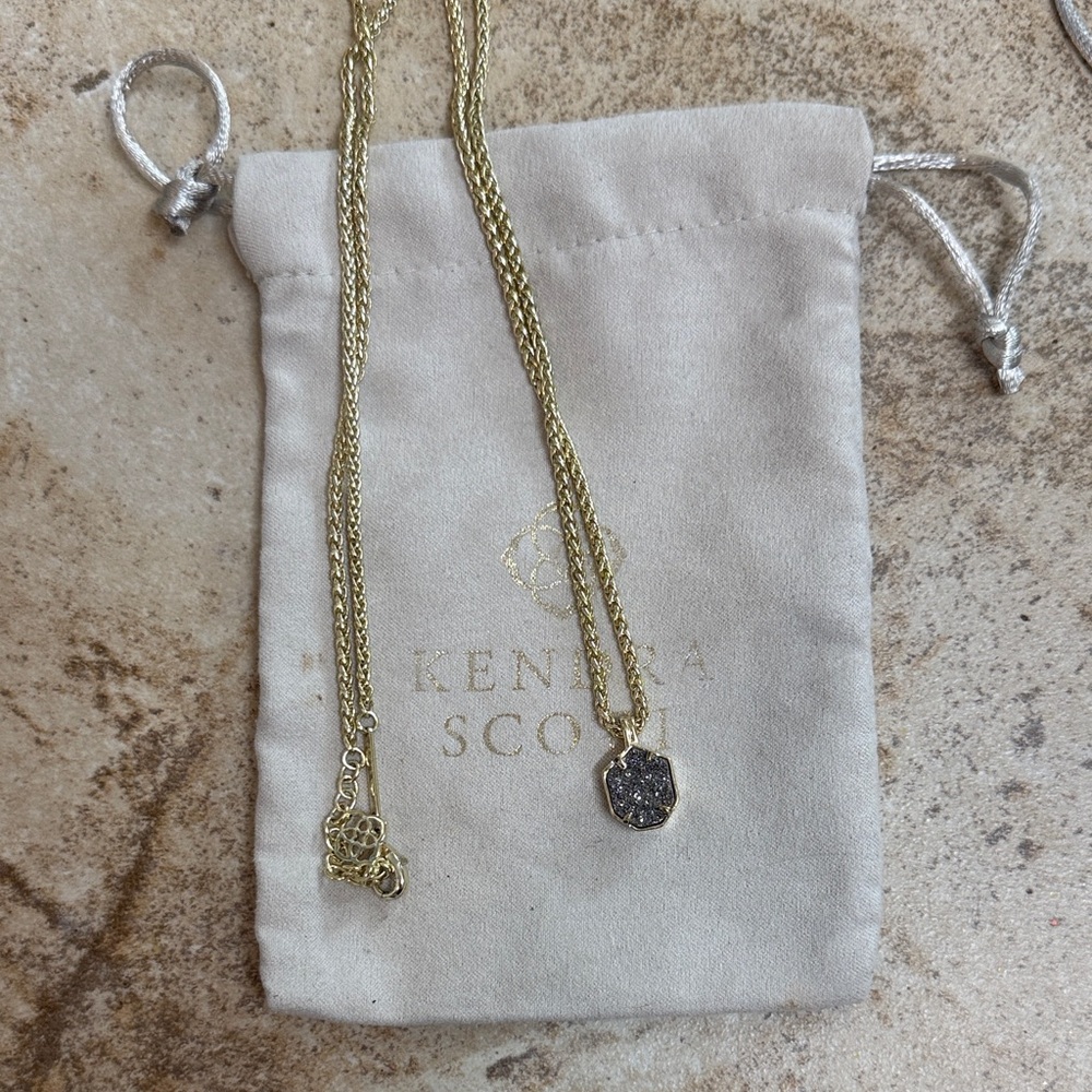 Kendra Scott Oliver Necklace